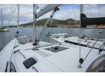 Rent a sailboat in Marina Baotić - Elan 50 Impression (5+1cabins / 2+1 toilet)