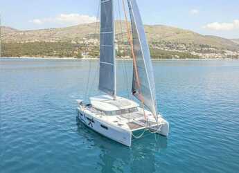 Rent a catamaran in Marina Baotić - Excess 15