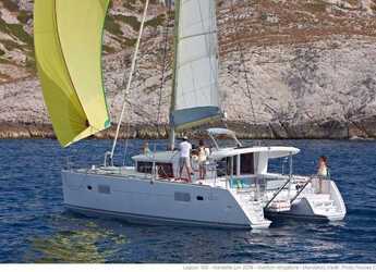 Rent a catamaran in Rhodes Marina - Lagoon 400 - 4 + 2 cab.