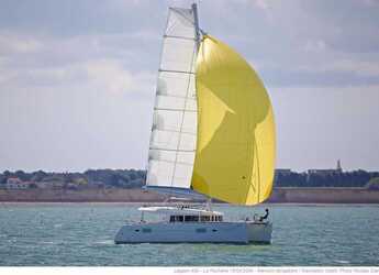 Rent a catamaran in Rhodes Marina - Lagoon 400 - 4 + 2 cab.