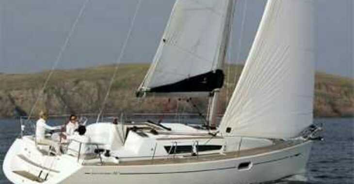 Rent a sailboat in Rhodes Marina - Sun Odyssey 36i - 2 cab.