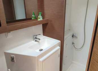 Rent a catamaran in Porto Capo d'Orlando Marina - Lagoon 42