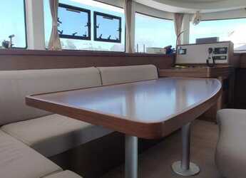 Rent a catamaran in Porto Capo d'Orlando Marina - Lagoon 42