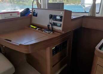 Rent a catamaran in Porto Capo d'Orlando Marina - Lagoon 42