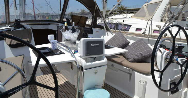 Chartern Sie segelboot in Sant antoni de portmany - Jeanneau Sun Odyssey 449