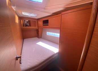 Rent a sailboat in D-Marin Marina Lefkas - Dufour 470 - 5 + 1 cab.
