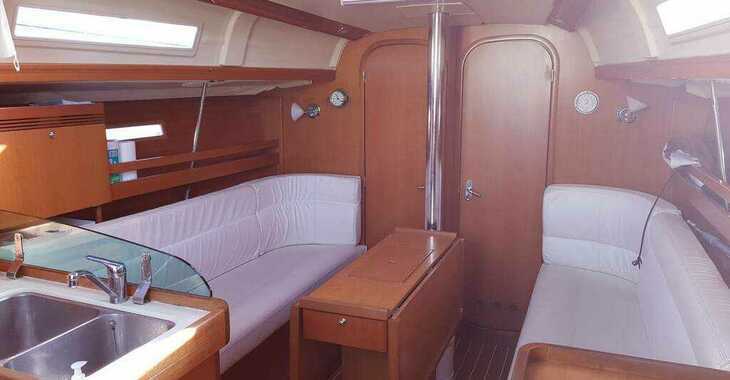 Rent a sailboat in Port Olona - Dufour 34 - 3 cab.