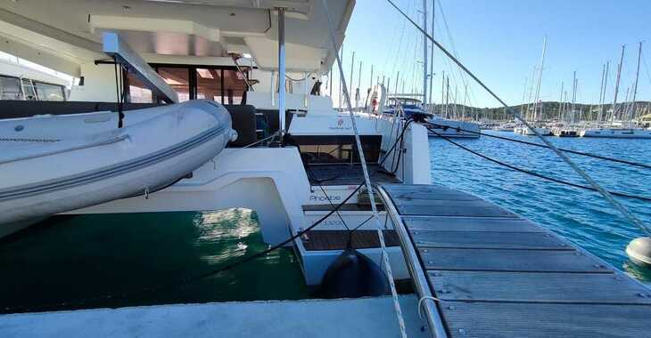 Alquilar catamarán en Lavrion Marina - Elba 45