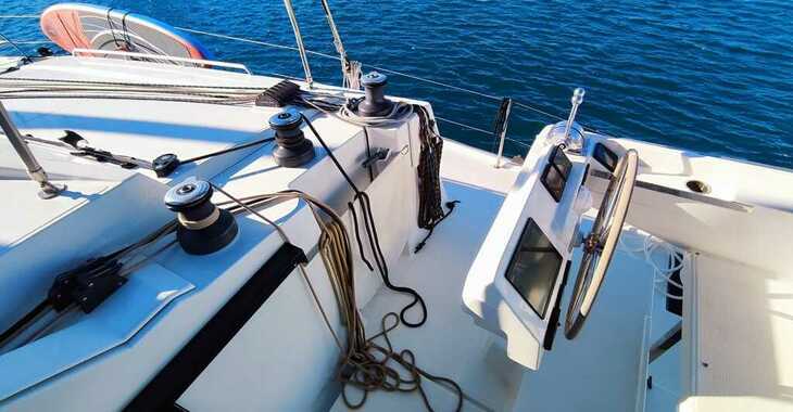 Rent a catamaran in Lavrion Marina - Elba 45