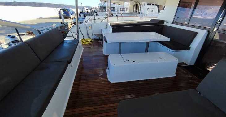 Rent a catamaran in Lavrion Marina - Elba 45