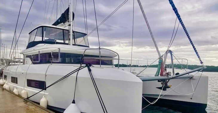 Chartern Sie katamaran in Marina Mandalina - Lagoon 55