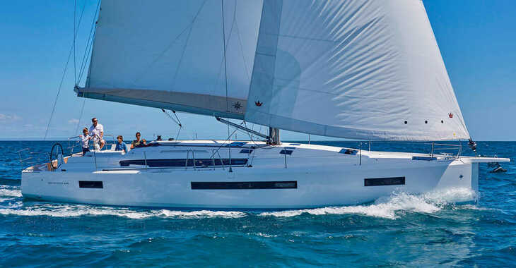 Chartern Sie segelboot in Marina Mandalina - Sun Odyssey 490