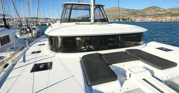 Rent a catamaran in Marina Sukosan (D-Marin Dalmacija) - Lagoon 46