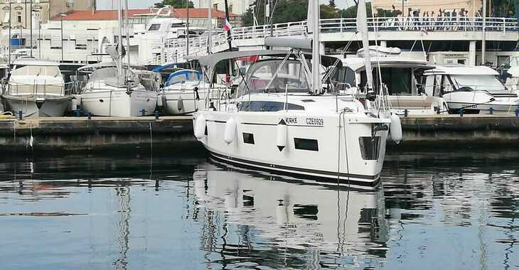 Louer voilier à Zadar Marina - Bavaria C38 (2 heads)