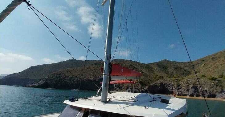 Rent a catamaran in Marina Ibiza - Astréa 42
