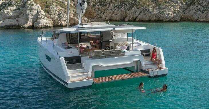 Rent a catamaran in Marina Ibiza - Astréa 42