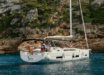 Chartern Sie segelboot in Club Naútico de Sant Antoni de Pormany - Dufour 470