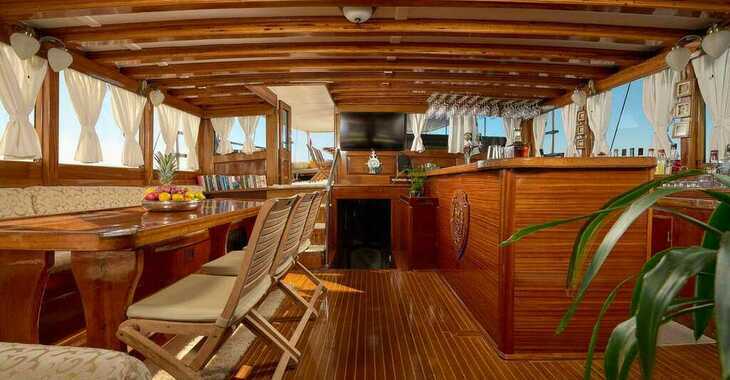Rent a schooner in Marina Split (ACI Marina) - Linda