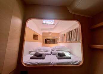 Alquilar catamarán en Luka Marina - Lagoon 440 - 4 + 1 cab.