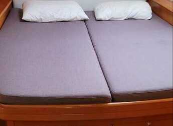 Alquilar catamarán en Luka Marina - Lagoon 440 - 4 + 1 cab.