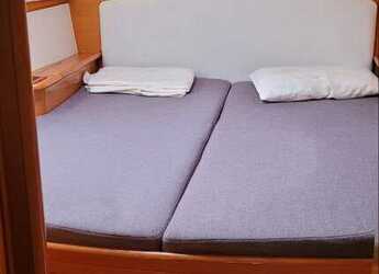 Alquilar catamarán en Luka Marina - Lagoon 440 - 4 + 1 cab.