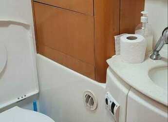 Alquilar catamarán en Luka Marina - Lagoon 440 - 4 + 1 cab.