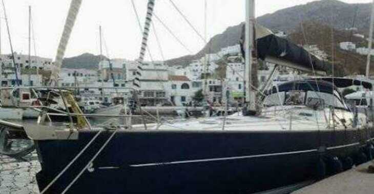 Rent a sailboat in Vlychada Marina - Oceanis 523 Clipper