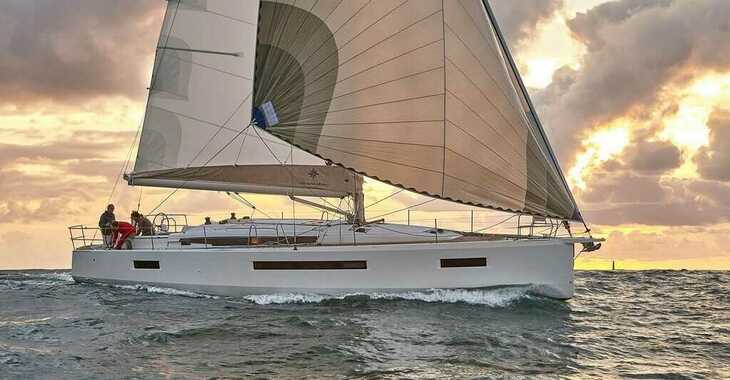 Rent a sailboat in Gran Canaria - Oceanis 51.1