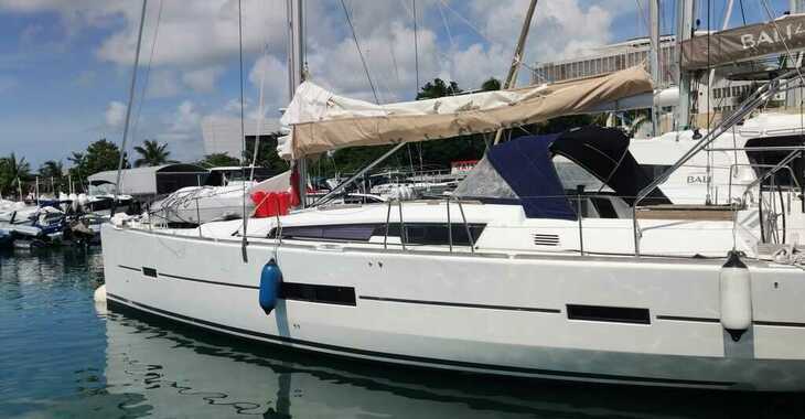 Rent a sailboat in Jolly Harbour - Dufour 500 GL - 5 cab.