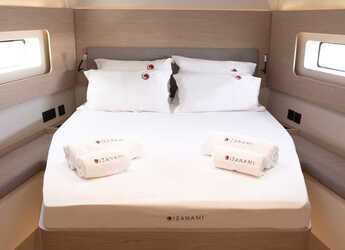 Alquilar velero en Olympic Marine - First 53