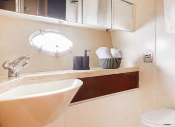 Chartern Sie yacht in Kos Marina - Squadron Fairline 55