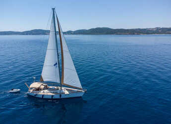 Rent a sailboat in Marina Skiathos  - Sun Odyssey 51