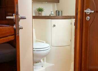 Rent a sailboat in Marina Skiathos  - Sun Odyssey 51