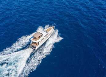 Louer yacht à Marina Zeas - Princess 47