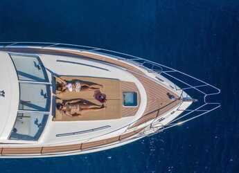 Louer yacht à Marina Zeas - Princess 47