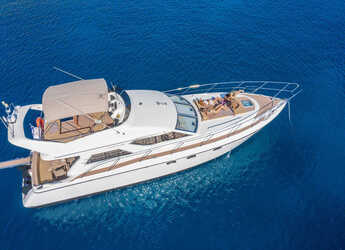 Louer yacht à Marina Zeas - Princess 47