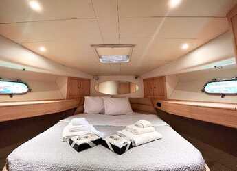 Louer yacht à Marina Zeas - Princess 47