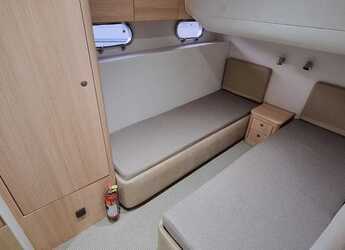 Louer yacht à Marina Zeas - Princess 47