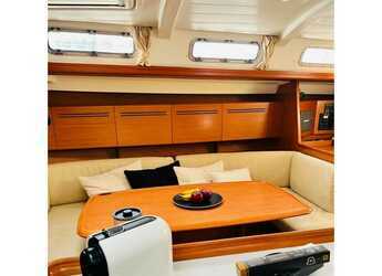 Chartern Sie segelboot in Mikrolimano Port - Cyclades 50.5