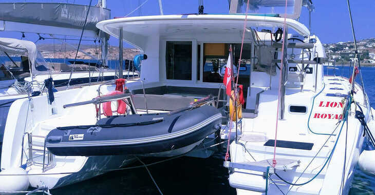 Louer catamaran à Paros Marina - Lagoon 39