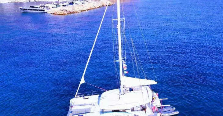 Chartern Sie katamaran in Paros Marina - Lagoon 39