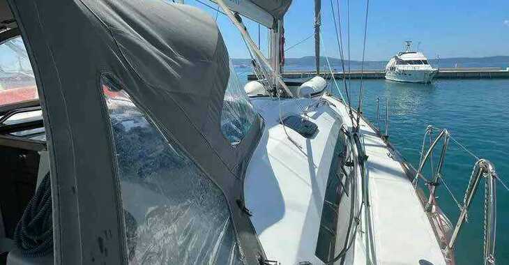 Rent a sailboat in Marina Frapa - Elan Impression 45