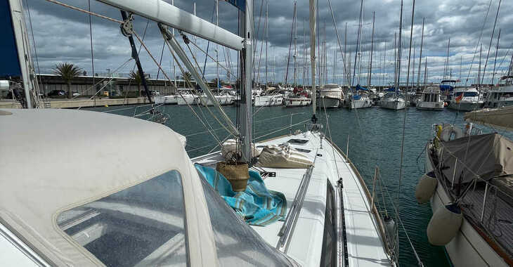 Chartern Sie segelboot in Marina Real Juan Carlos I - Beneteau Oceanis 41