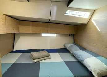 Alquilar velero en Marina Benitses - D&D Kufner 54