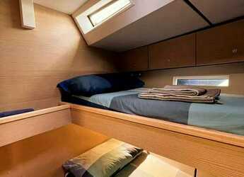 Alquilar velero en Marina Benitses - D&D Kufner 54