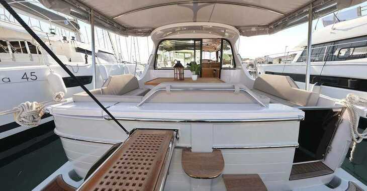 Chartern Sie yacht in Marina Kornati - Adriana 44