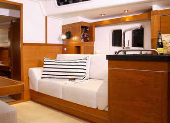 Rent a sailboat in Kos Marina - Hanse 458