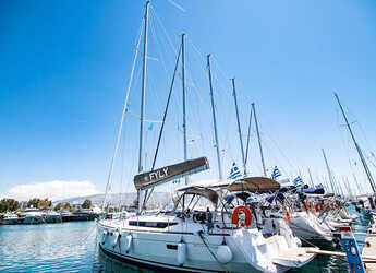 Rent a sailboat in Paros Marina - Sun Odyssey 519