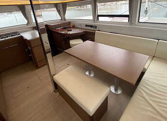 Alquilar catamarán en Alimos Marina - Lagoon 46(12 PAX)