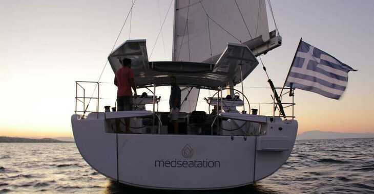 Rent a sailboat in Marina Tourlos - Hanse 588